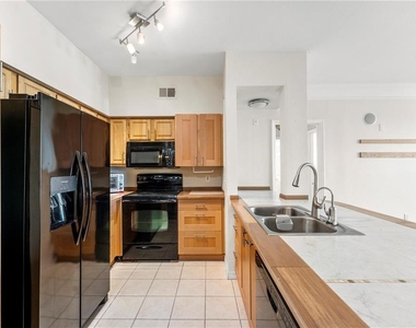 3384 Corona Village Way - Photo Thumbnail 7