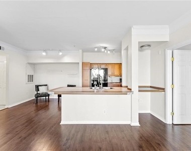 3384 Corona Village Way - Photo Thumbnail 6