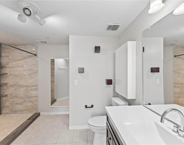 3384 Corona Village Way - Photo Thumbnail 11