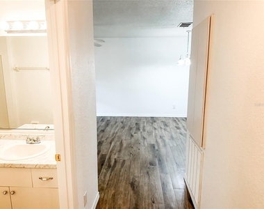 16111 Sw 35th Court Road - Photo Thumbnail 12