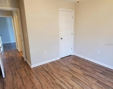 4567 Barbuda Drive - Photo Thumbnail 9