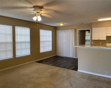 1057 S Hiawassee Road - Photo Thumbnail 3