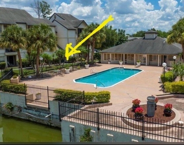 1908 Lake Atriums Circle - Photo Thumbnail 12