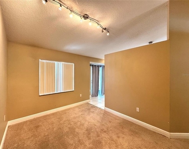 820 Briargrove Avenue - Photo Thumbnail 3