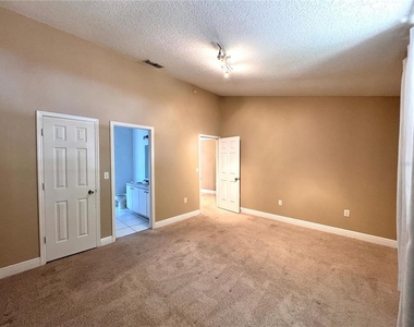 820 Briargrove Avenue - Photo Thumbnail 18