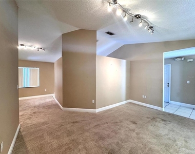 820 Briargrove Avenue - Photo Thumbnail 1