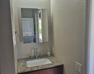 389 Nolane Lane - Photo Thumbnail 10