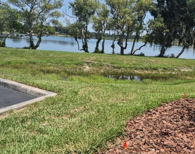 389 Nolane Lane - Photo Thumbnail 25