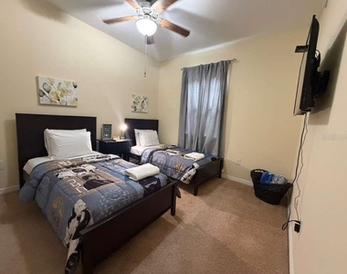 8931 Azalea Sands Lane - Photo Thumbnail 12
