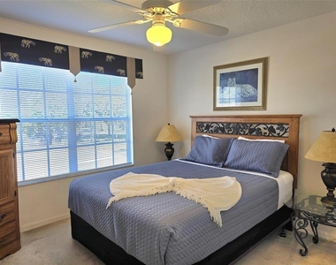 1027 Balmoral Drive - Photo Thumbnail 11