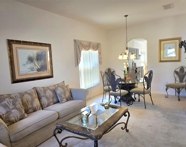 1027 Balmoral Drive - Photo Thumbnail 6