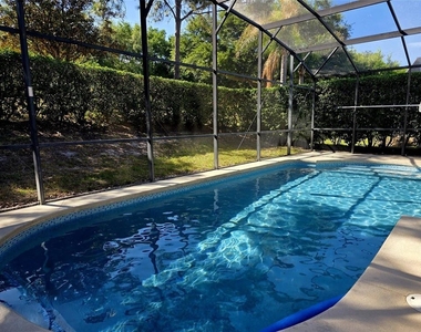 1027 Balmoral Drive - Photo Thumbnail 27