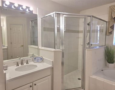 1027 Balmoral Drive - Photo Thumbnail 19