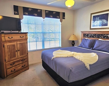 1027 Balmoral Drive - Photo Thumbnail 10
