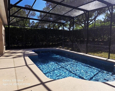 1027 Balmoral Drive - Photo Thumbnail 28