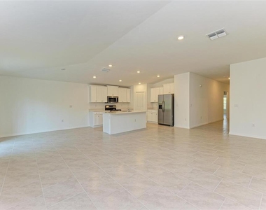 23444 Steeple Avenue - Photo Thumbnail 6
