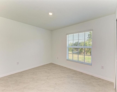 23444 Steeple Avenue - Photo Thumbnail 18