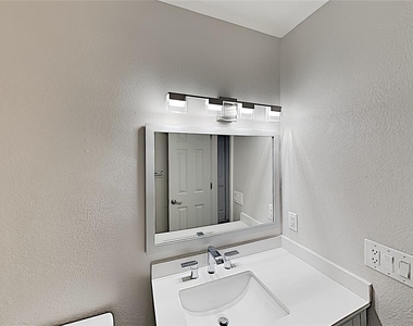525 Conway Road - Photo Thumbnail 8