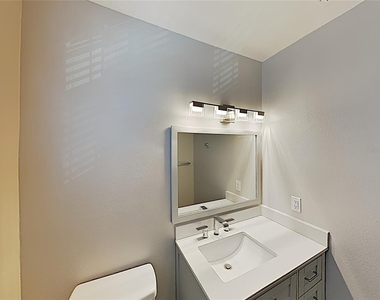 525 Conway Road - Photo Thumbnail 10