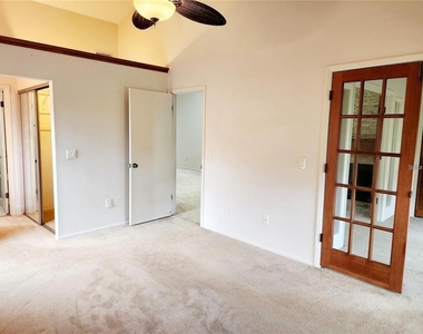 4356 Middlebrook Road - Photo Thumbnail 4