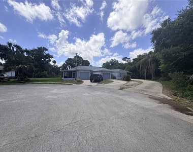 1054 Claudia Street - Photo Thumbnail 20