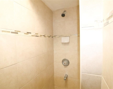 2300 Sw 43rd Street - Photo Thumbnail 18