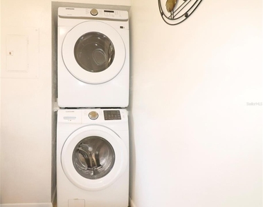 2300 Sw 43rd Street - Photo Thumbnail 22