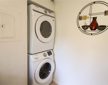 2300 Sw 43rd Street - Photo Thumbnail 23