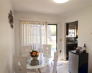 2300 Sw 43rd Street - Photo Thumbnail 7