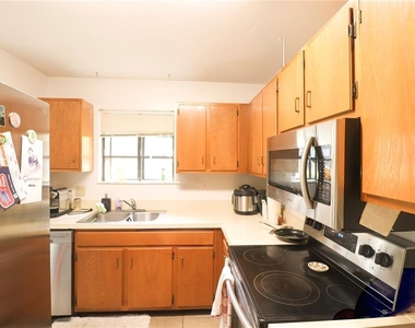 2300 Sw 43rd Street - Photo Thumbnail 11
