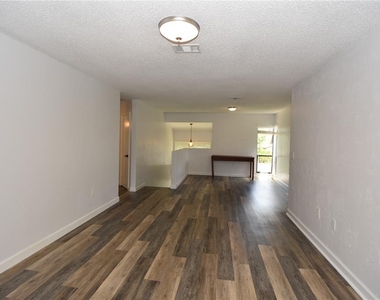 4 Southbury Court - Photo Thumbnail 18