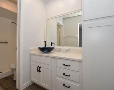 4 Southbury Court - Photo Thumbnail 27