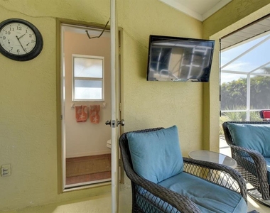 289 W Pine Valley Lane - Photo Thumbnail 24
