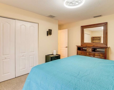 289 W Pine Valley Lane - Photo Thumbnail 20