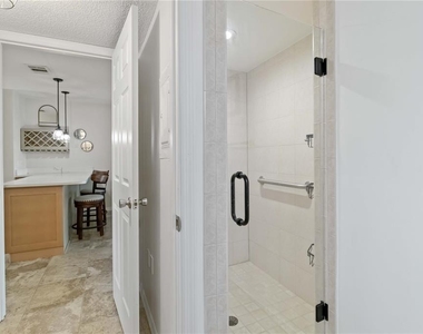 1500 Park Beach Circle - Photo Thumbnail 23