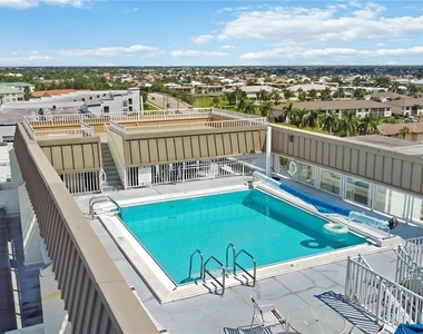 1500 Park Beach Circle - Photo Thumbnail 2
