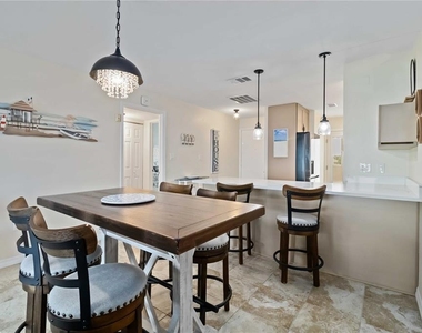 1500 Park Beach Circle - Photo Thumbnail 11