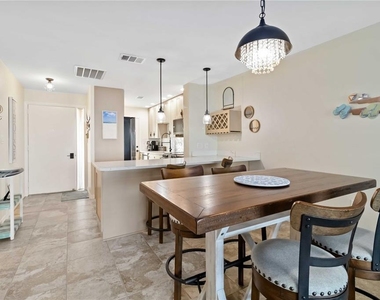 1500 Park Beach Circle - Photo Thumbnail 4