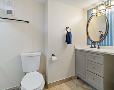 1500 Park Beach Circle - Photo Thumbnail 20