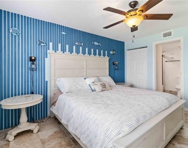 1500 Park Beach Circle - Photo Thumbnail 17