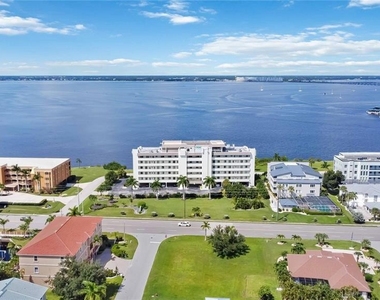 1500 Park Beach Circle - Photo Thumbnail 34