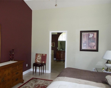 6960 Malton Street - Photo Thumbnail 7