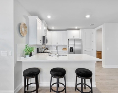 17639 Wild Iris Lane - Photo Thumbnail 8