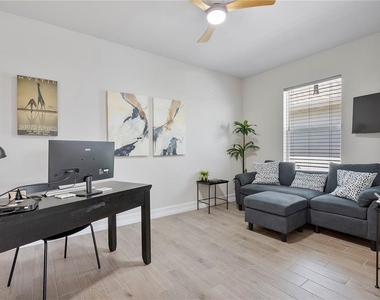 17639 Wild Iris Lane - Photo Thumbnail 5