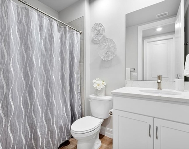 17639 Wild Iris Lane - Photo Thumbnail 11