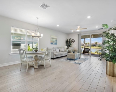 17639 Wild Iris Lane - Photo Thumbnail 7