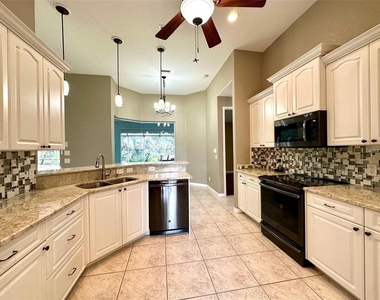 26577 Barranquilla Avenue - Photo Thumbnail 9