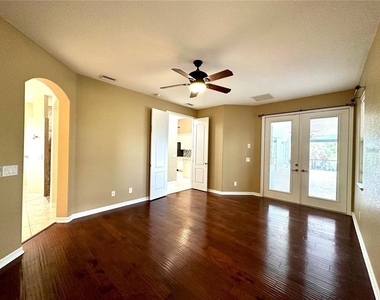 26577 Barranquilla Avenue - Photo Thumbnail 14