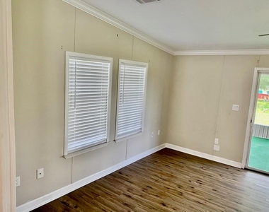 6632 Jack Street - Photo Thumbnail 4