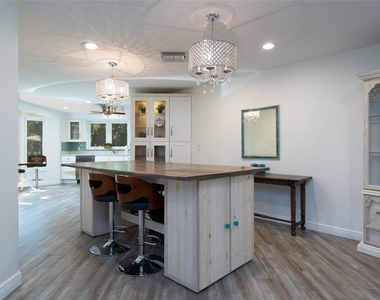 3140 Bay Shore Road - Photo Thumbnail 9